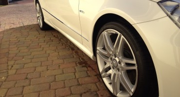 Alloy wheel clean and polish